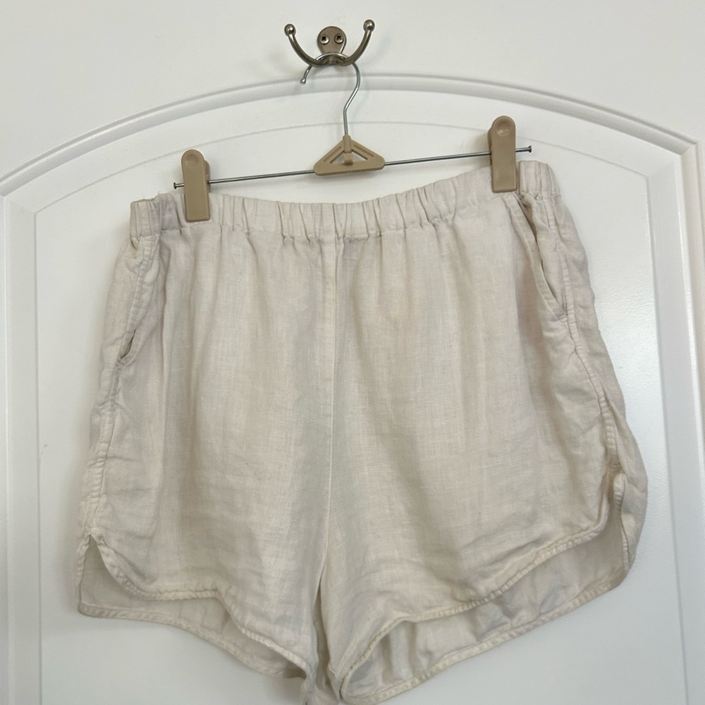 Aritzia Wilfred White Cream 100% Linen Flowy Shorts Size Medium Beach Boho Chic